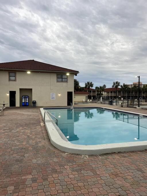 Lazy Palm 4 Pools Short Walk To Beach! Sleeps 5! Panama City Beach Luaran gambar