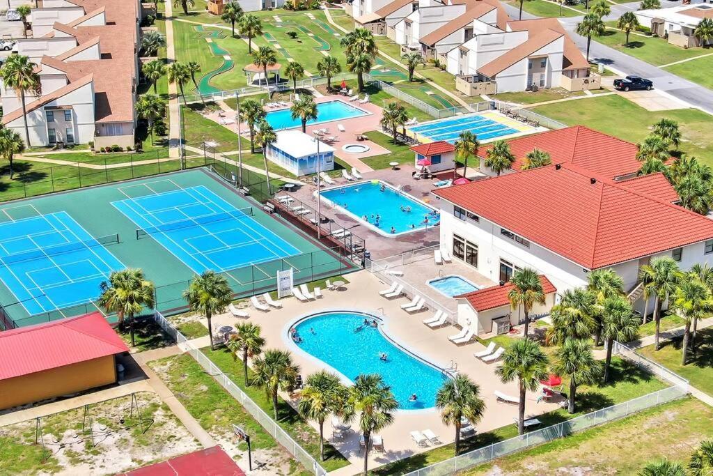 Lazy Palm 4 Pools Short Walk To Beach! Sleeps 5! Panama City Beach Luaran gambar